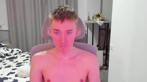 vibemygirl online show from December 20, 12:45 pm