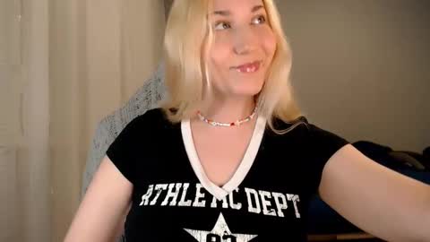 Amelia online show from September 16, 7:06 pm