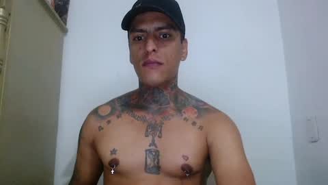 Victor cardenas online show from April 8, 11:52 pm