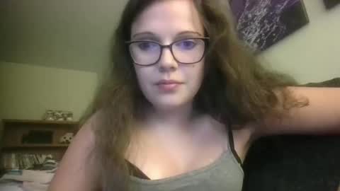 Snapshot of vichyde95 chatting on October 20, 11:10 pm vichyde95 online show from October 20, 11:10 pm