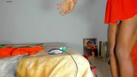 vicky manuela online show from April 14, 3:32 am