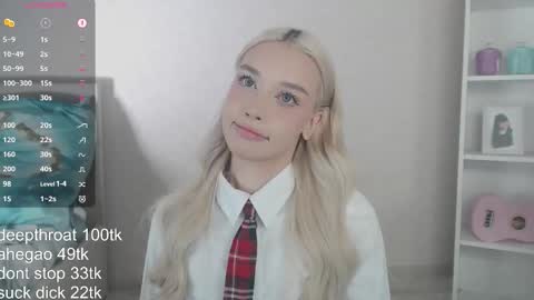 vickyfuckingdoll online show from February 1, 11:24 pm