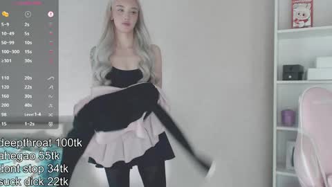 vickyfuckingdoll online show from April 8, 4:48 am