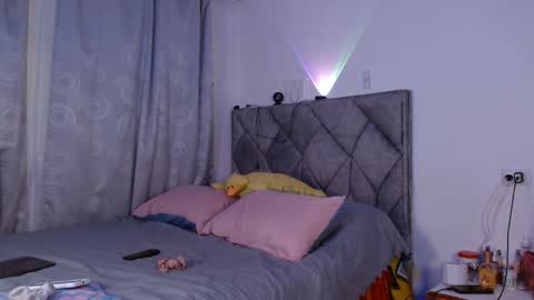 victoria online show from May 4, 12:55 pm