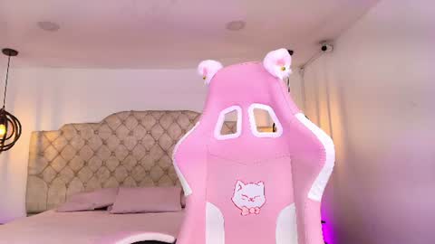  Victoria for you  online show from June 12, 3:27 am
