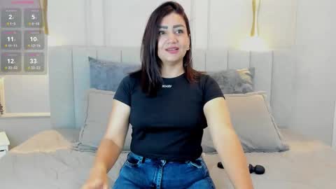 victoria  online show from October 29, 7:47 pm