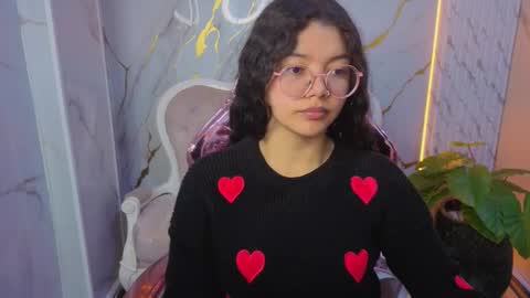 victoria_castillo_b online show from March 23, 7:52 pm