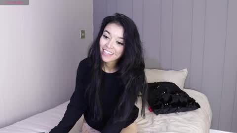 victoria_cute online show from October 16, 4:12 am