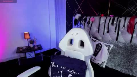 victoria_floyd1 online show from May 23, 2:07 am