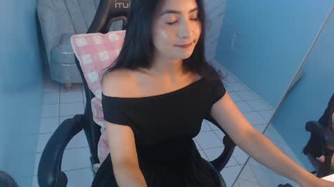 Victoria online show from April 22, 2:24 pm