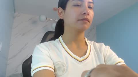 Victoria online show from March 26, 1:49 pm