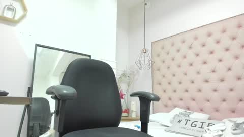 victoria_kitt online show from July 12, 7:50 pm