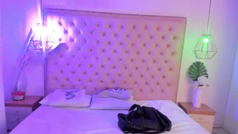 victoria_kitt online show from November 17, 7:16 pm