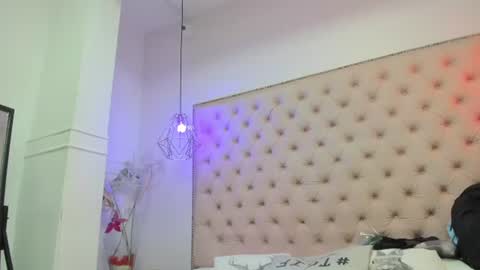 victoria_kitt online show from July 15, 8:24 pm
