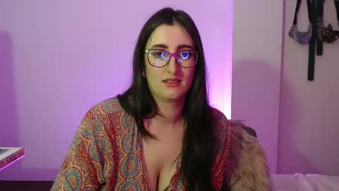 Victoria online show from September 15, 9:27 pm