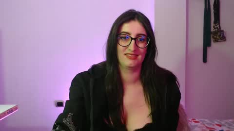 Victoria online show from October 22, 8:32 pm