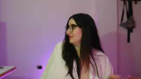 Victoria online show from October 29, 9:15 pm