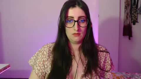 Victoria online show from November 26, 11:23 pm