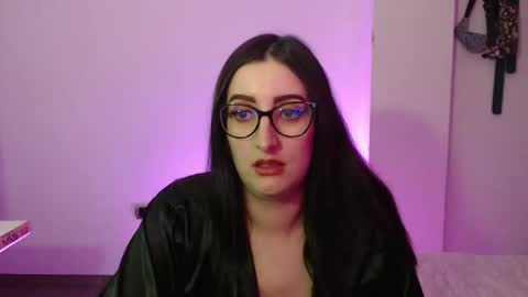 Victoria online show from November 6, 9:07 pm