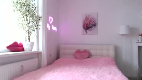 victoria_sweet_baby online show from May 29, 8:01 am