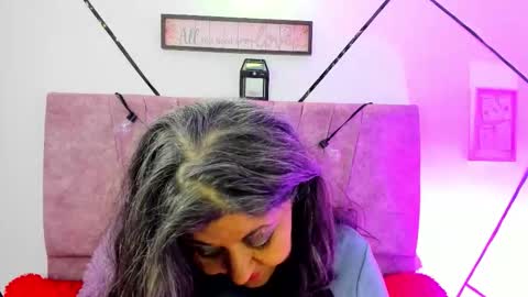 victoriaa_anderson_ online show from February 23, 9:28 pm