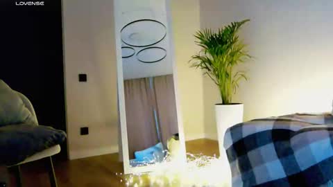 Miss V online show from February 6, 6:28 am