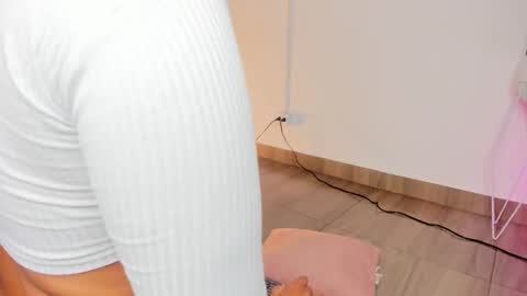 Maria Victoria online show from March 3, 2:17 pm