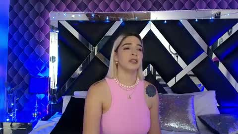 victtoria lee online show from June 5, 9:31 pm
