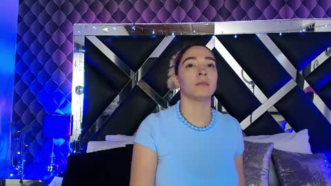 victtoria lee online show from June 4, 7:42 pm