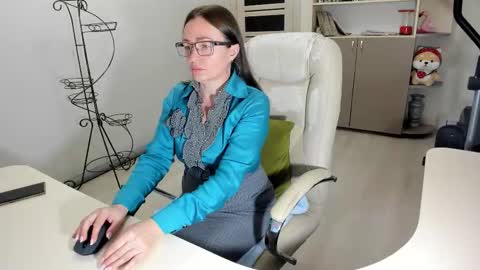 Ukrainian-woman online show from November 18, 3:26 pm