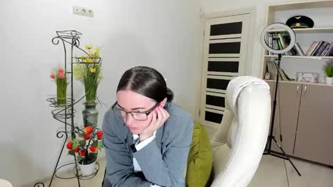 Ukrainian-woman online show from December 18, 2:56 pm