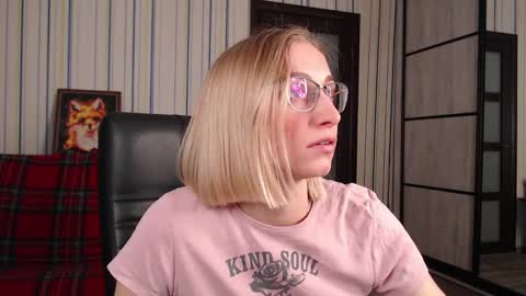 Vika online show from December 17, 3:52 pm