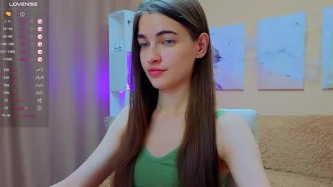 vikiberry online show from November 13, 10:07 am