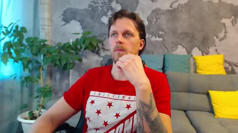 vikingchrisss online show from April 21, 9:38 am