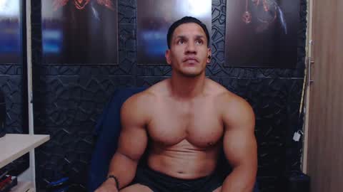 Viktor Herrera online show from April 20, 6:55 pm