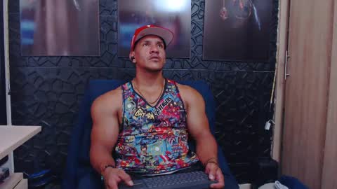 Viktor Herrera online show from April 23, 3:46 pm