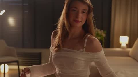 Lana online show from November 18, 9:45 am