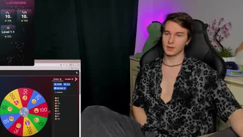 Vincent Strong online show from November 8, 8:50 am