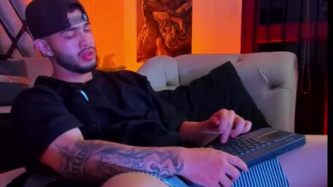 Vincent online show from February 12, 7:56 am