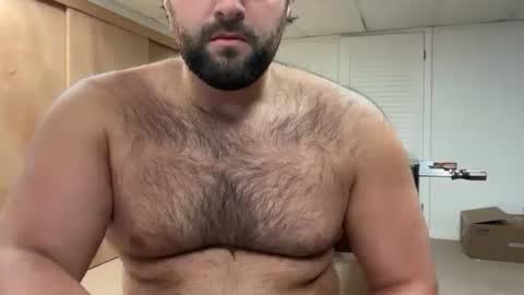 Snapshot of vinfaro27 chatting on October 28, 11:17 pm Vinfaro27 online show from October 28, 11:17 pm