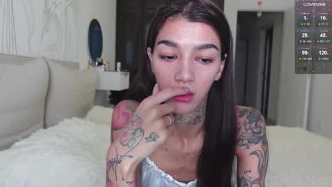 vinkitinkii online show from December 19, 7:59 am