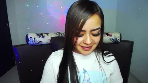 Snapshot of vio_let_ chatting on December 27, 3:09 am Daniela online show from December 27, 3:09 am