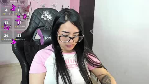 Daniela online show from November 17, 8:28 am