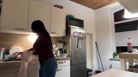 Vio online show from February 10, 6:00 pm