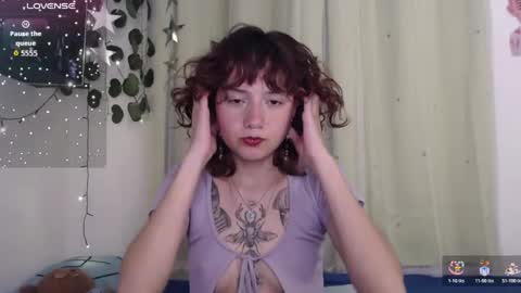 Violet online show from May 30, 8:13 am