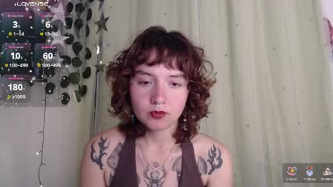 Violet online show from May 19, 7:04 am