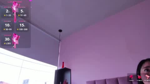 violet online show from October 27, 12:49 pm