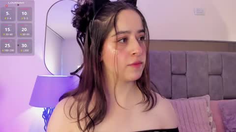 Violet Nova online show from April 16, 11:32 am