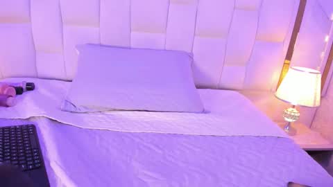 violet_sm online show from November 17, 4:59 am