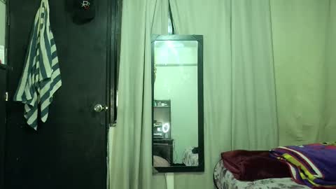 Violet online show from March 5, 12:30 am